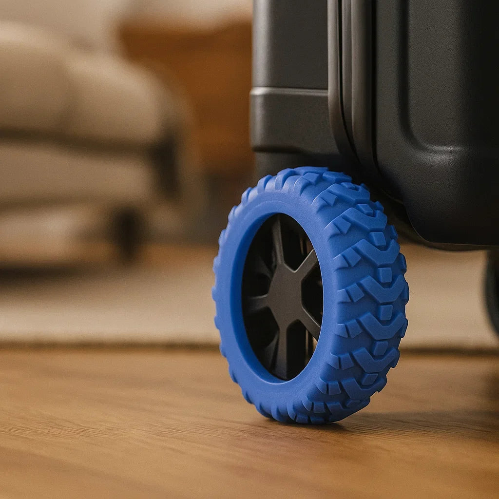 LuggageGrip™ – Der leise Silikon-Schutz für deine Kofferrollen